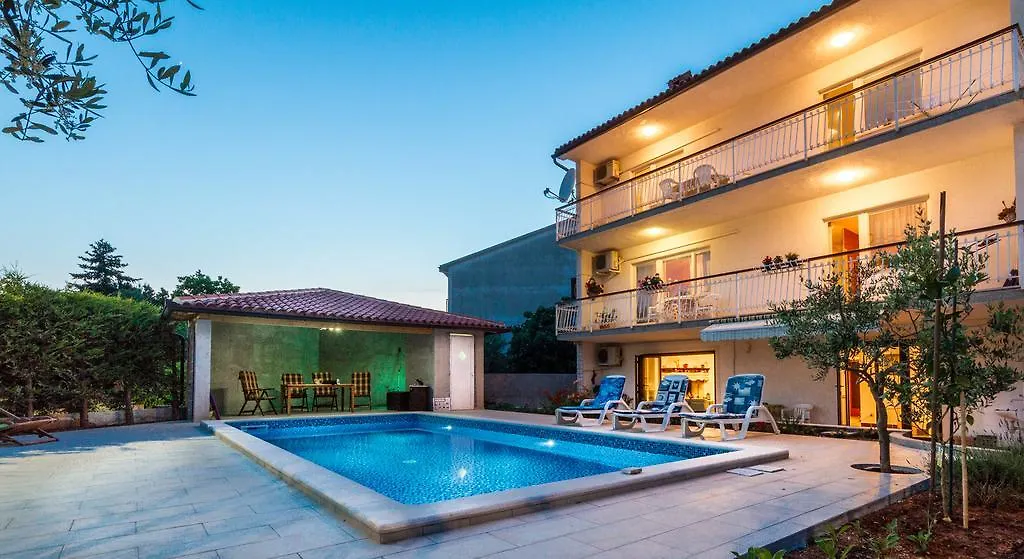 Apartamento Villa Vista Pula